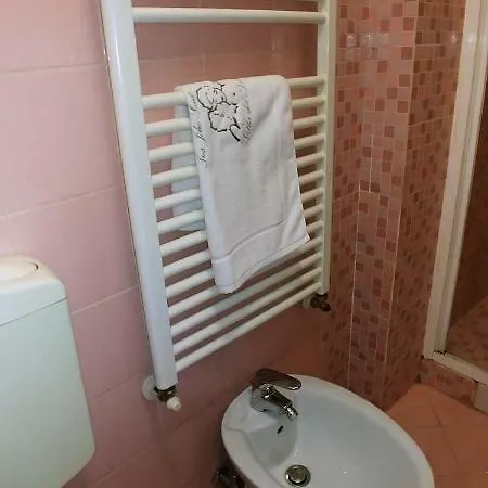 Tres Jolie Santo Stefano * Болонья