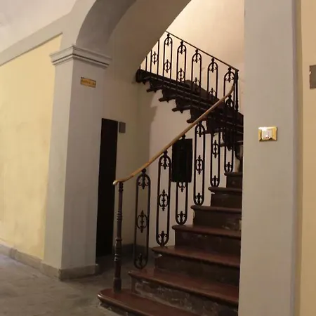 Tres Jolie Santo Stefano Болонья